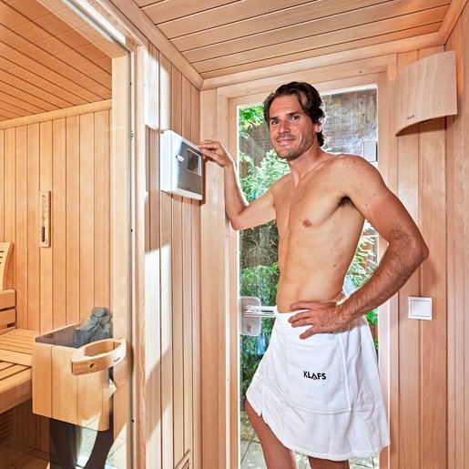Le vice-champion olympique de l'année 2000 est également enthousiasmé par le concept unique et breveté SANARIUM®. « Cela me permet de profiter de cinq types de sauna différents dans mon nouveau sauna de jardin, au gré de mes envies. C'est tout simplement génial », s'exclame Haas.