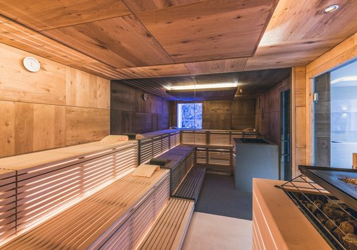 +Schlosshotel Spa Ischgl, sauna chêne