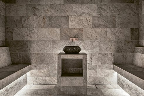 Bain de vapeur en pierre naturelle, Waldhotel Buergenstock