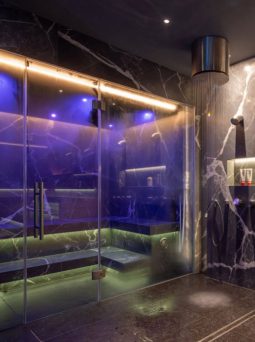 Bain de vapeur massif avec espace douche