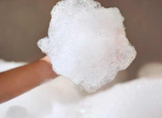 Bain de vapeur avec mousse nourrissante