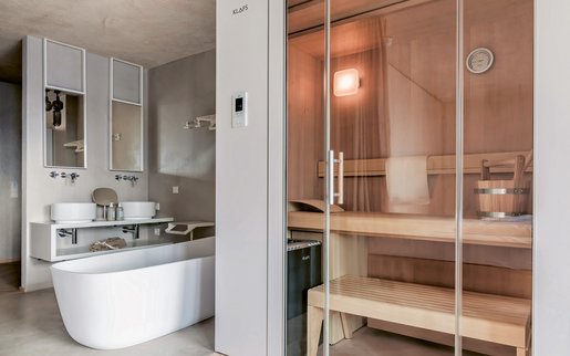 Utiliser de manière optimale les petits espaces et créer une oasis de bien-être en appuyant sur un bouton : c'est ce que parvient à faire le sauna S1.